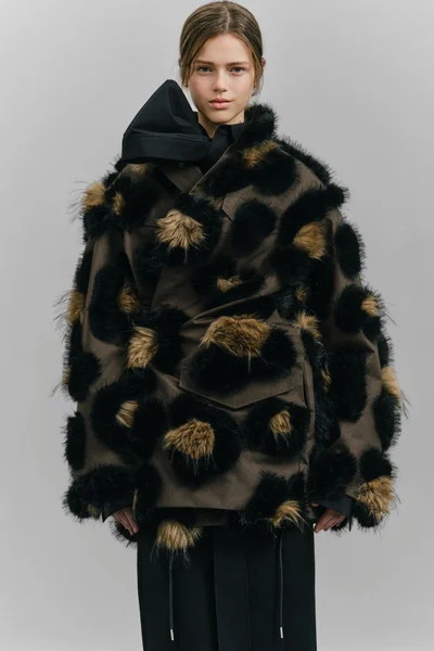 Look 15